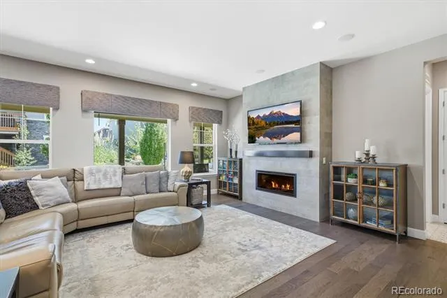 16332 Spanish Peak Way Broomfield, CO 80023