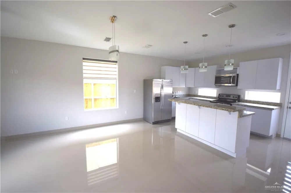 1202 Upas Drive Edinburg, TX 78541