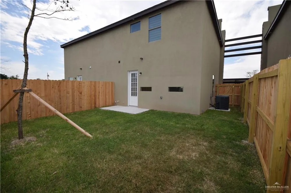 1202 Upas Drive Edinburg, TX 78541