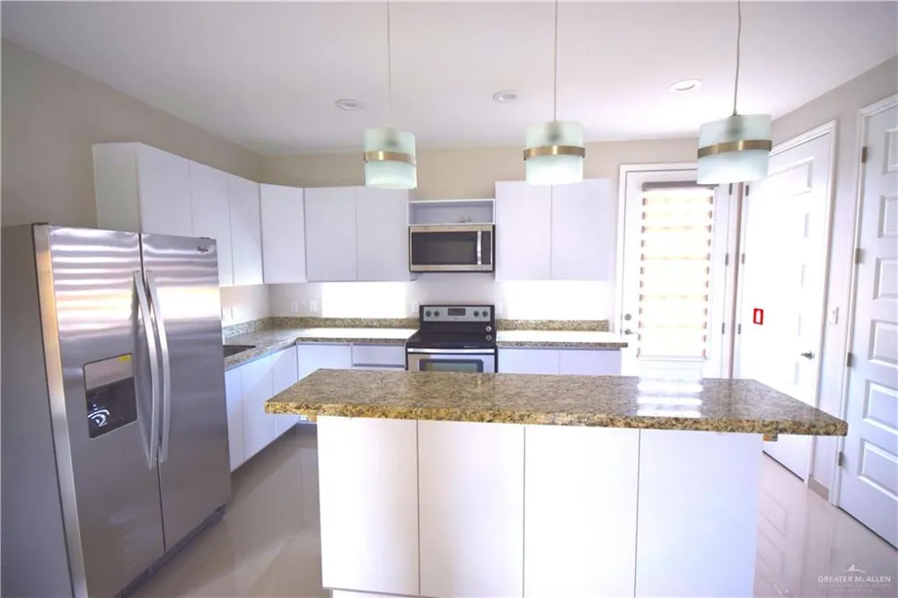1202 Upas Drive Edinburg, TX 78541