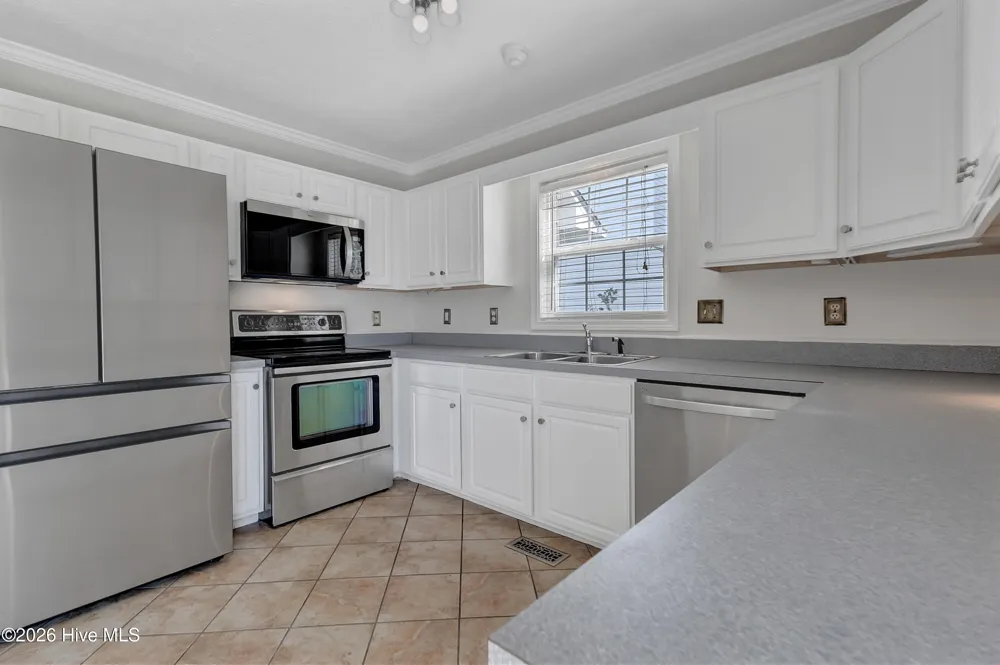204 Hudson Lane Jacksonville, NC 28540