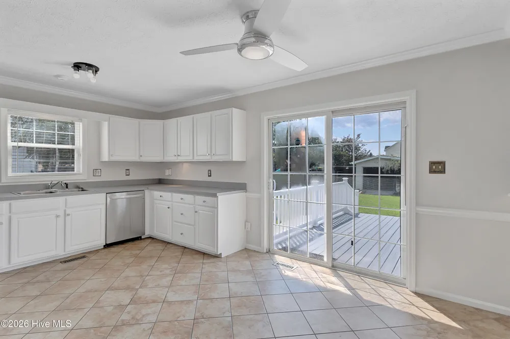 204 Hudson Lane Jacksonville, NC 28540