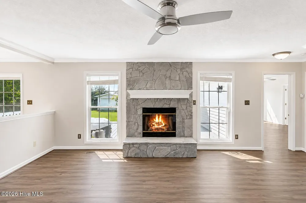 204 Hudson Lane Jacksonville, NC 28540
