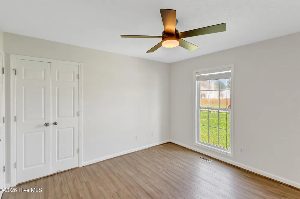204 Hudson Lane Jacksonville, NC 28540