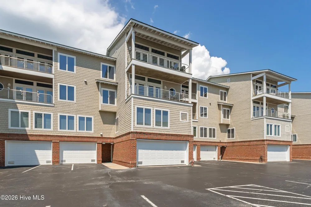 104 S 3rd Street #I-1 & Slip 5 Atlantic Harbour Morehead City, NC 28557