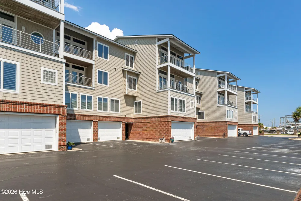 104 S 3rd Street #I-1 & Slip 5 Atlantic Harbour Morehead City, NC 28557