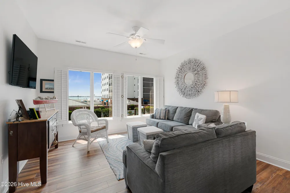 104 S 3rd Street #I-1 & Slip 5 Atlantic Harbour Morehead City, NC 28557