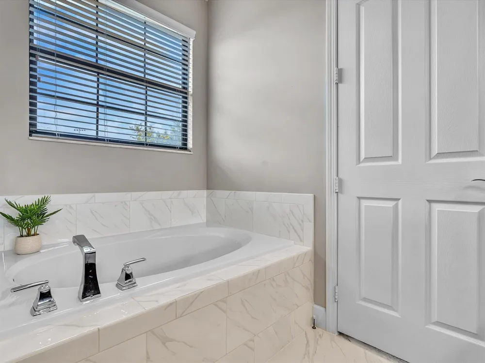 7510 NW 108th Avenue Parkland, FL 33076