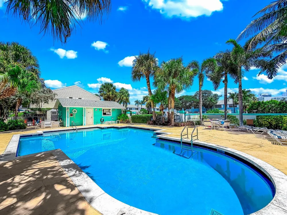 2721 NE 15TH STREET #2721 Pompano Beach, FL 33062