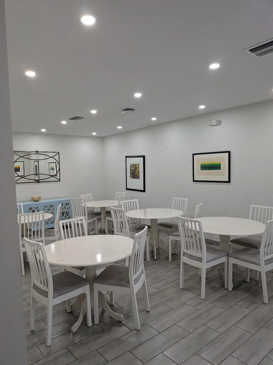 907 Cypress Terrace #205 Pompano Beach, FL 33069