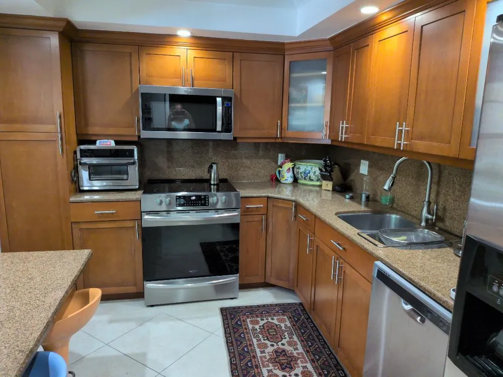 907 Cypress Terrace #205 Pompano Beach, FL 33069
