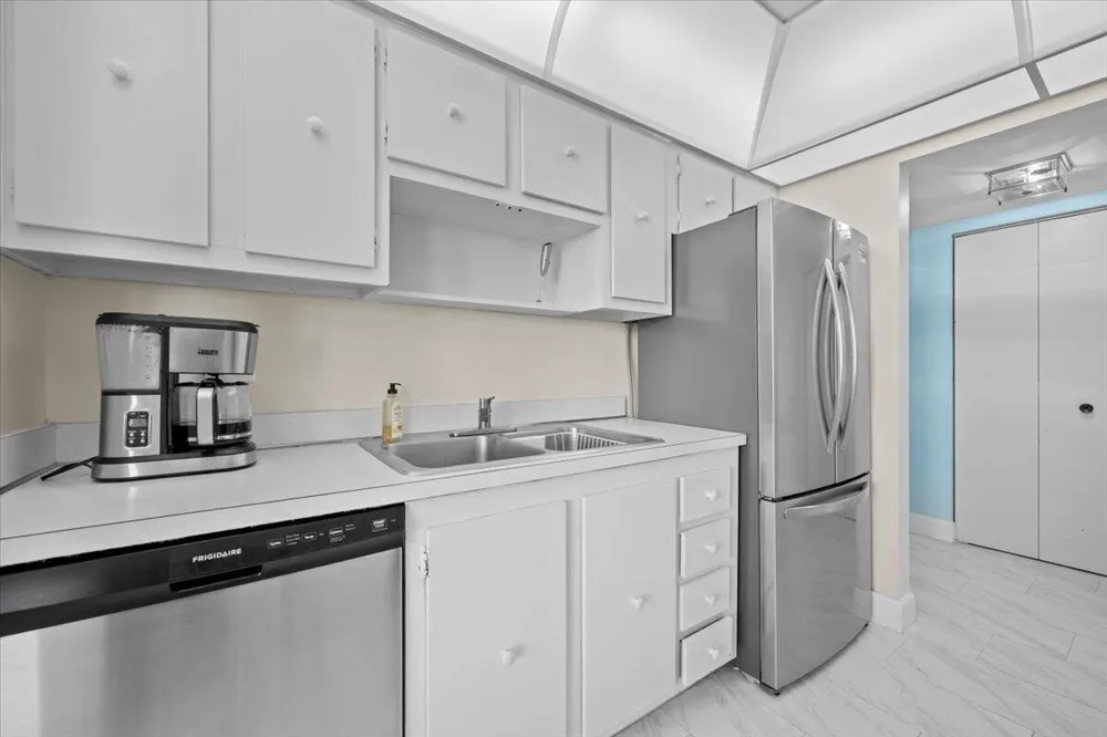 5440 OCEAN DRIVE #706 Singer Island, FL 33404