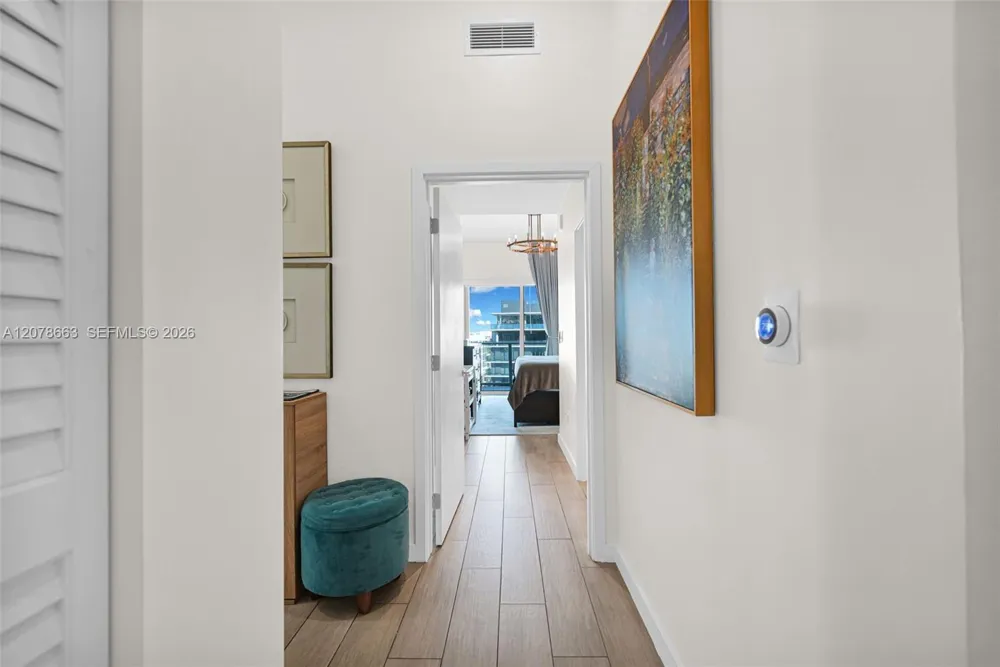 1600 SW 1st Ave #802 Miami, FL 33129