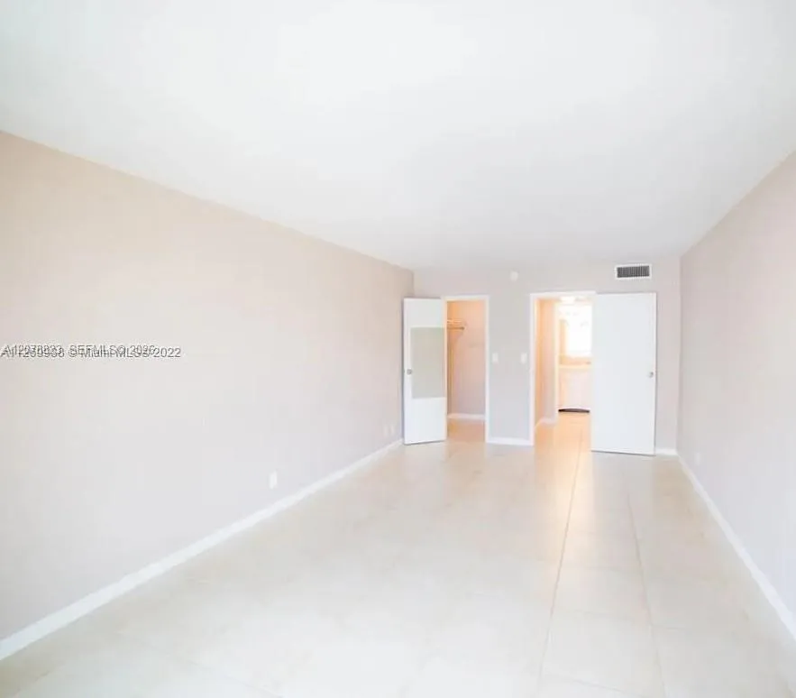 501 Three Islands Blvd #214 Hallandale Beach, FL 33009