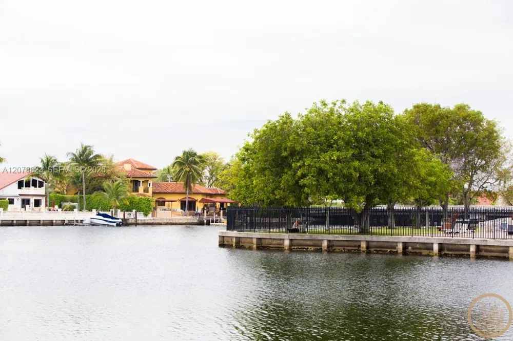501 Three Islands Blvd #214 Hallandale Beach, FL 33009