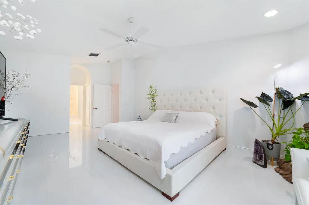 4477 NW 89th Way Coral Springs, FL 33065