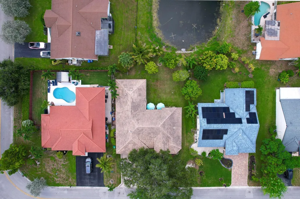 4477 NW 89th Way Coral Springs, FL 33065
