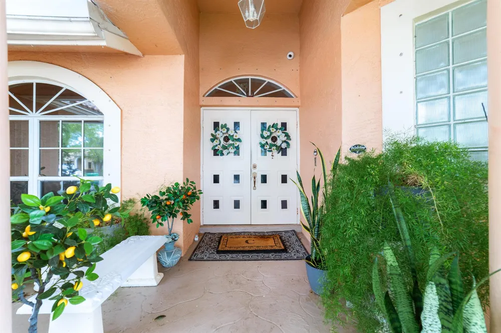 4477 NW 89th Way Coral Springs, FL 33065
