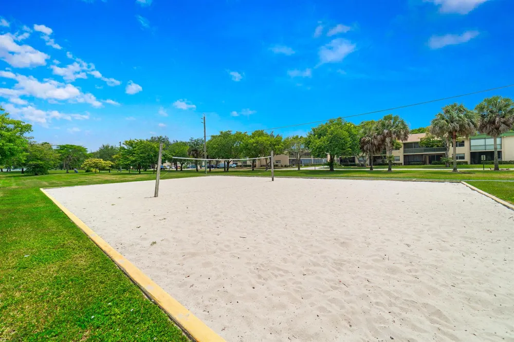 4477 NW 89th Way Coral Springs, FL 33065