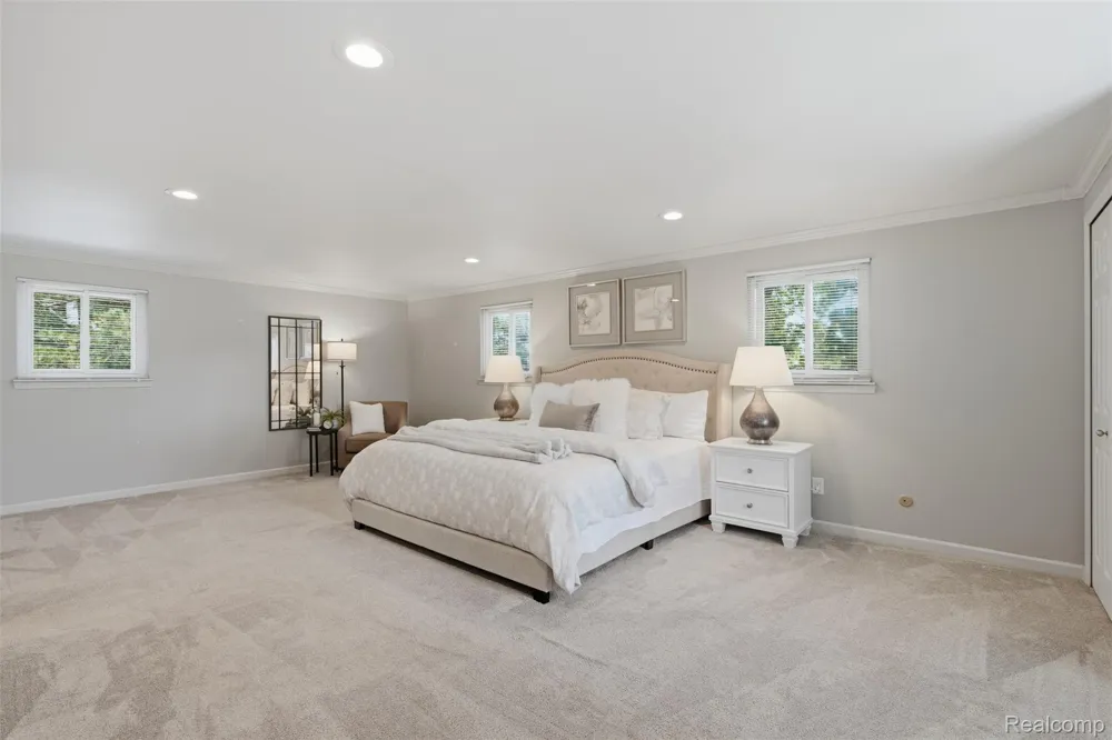 15108 Farmbrook Drive Plymouth Charter Township, MI 48170