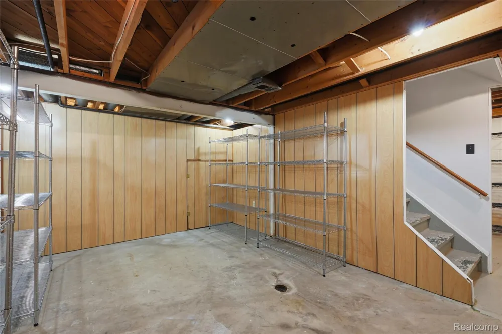 15108 Farmbrook Drive Plymouth Charter Township, MI 48170