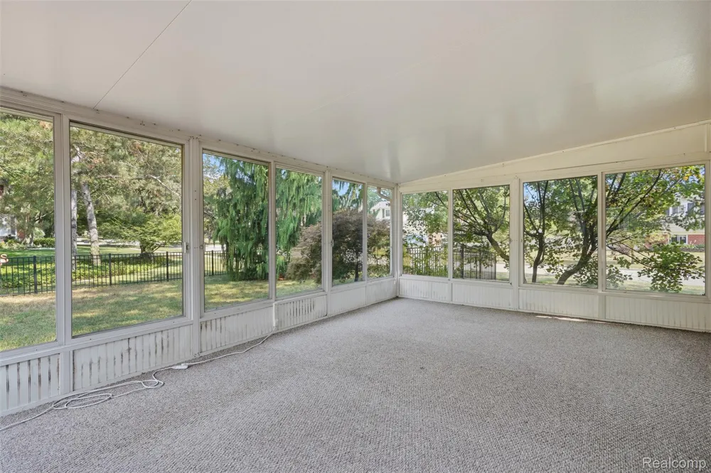 15108 Farmbrook Drive Plymouth Charter Township, MI 48170
