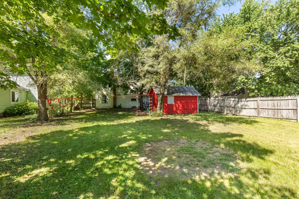 220 Lincoln Street Reynolds Township, MI 49329