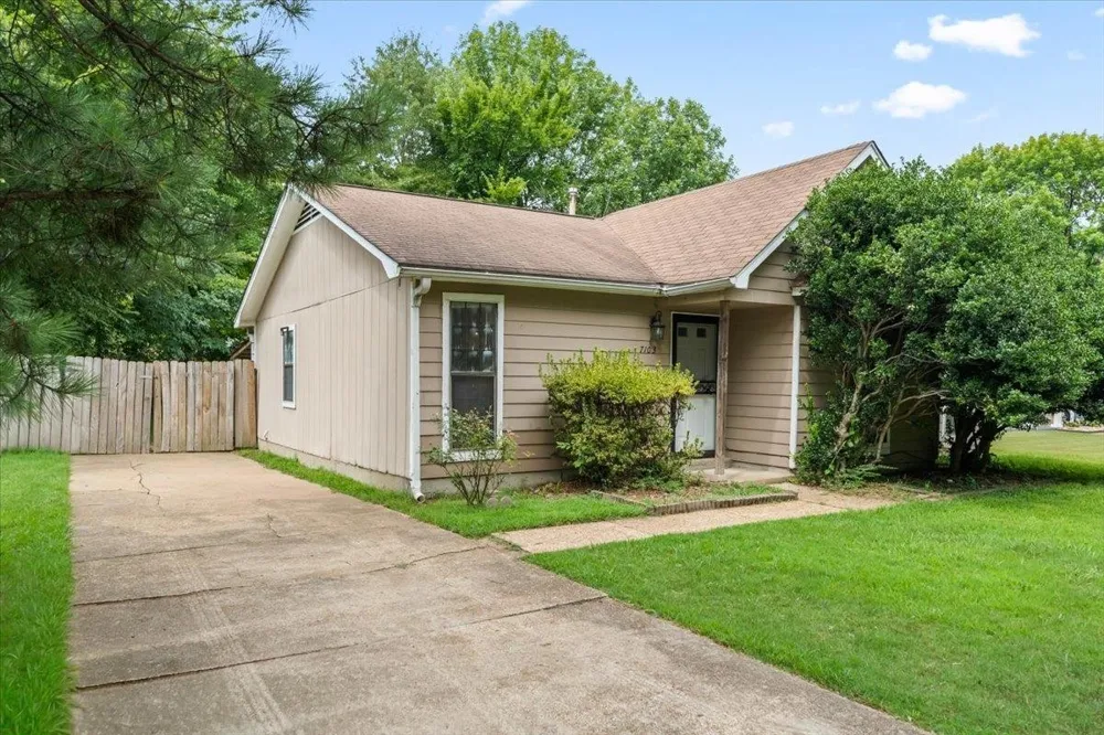 7103 TAGEN DR Memphis, TN 38133