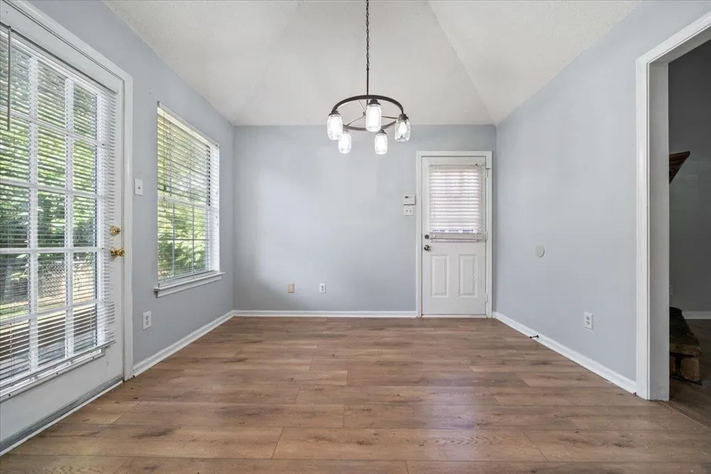 4569 COLUMBIA WOODS LN Millington, TN 38053