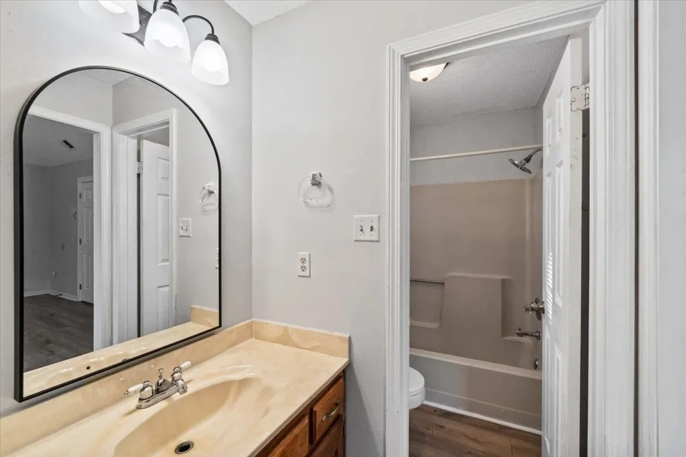 4569 COLUMBIA WOODS LN Millington, TN 38053