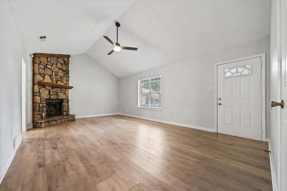 4569 COLUMBIA WOODS LN Millington, TN 38053