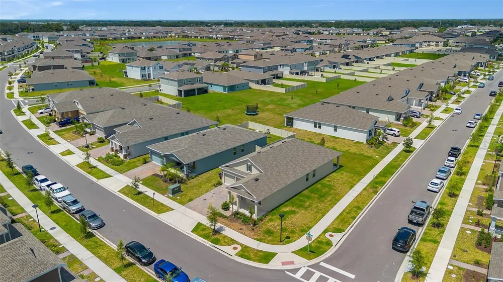 2637 PEACE OF MIND AVENUE Kissimmee, FL 34744