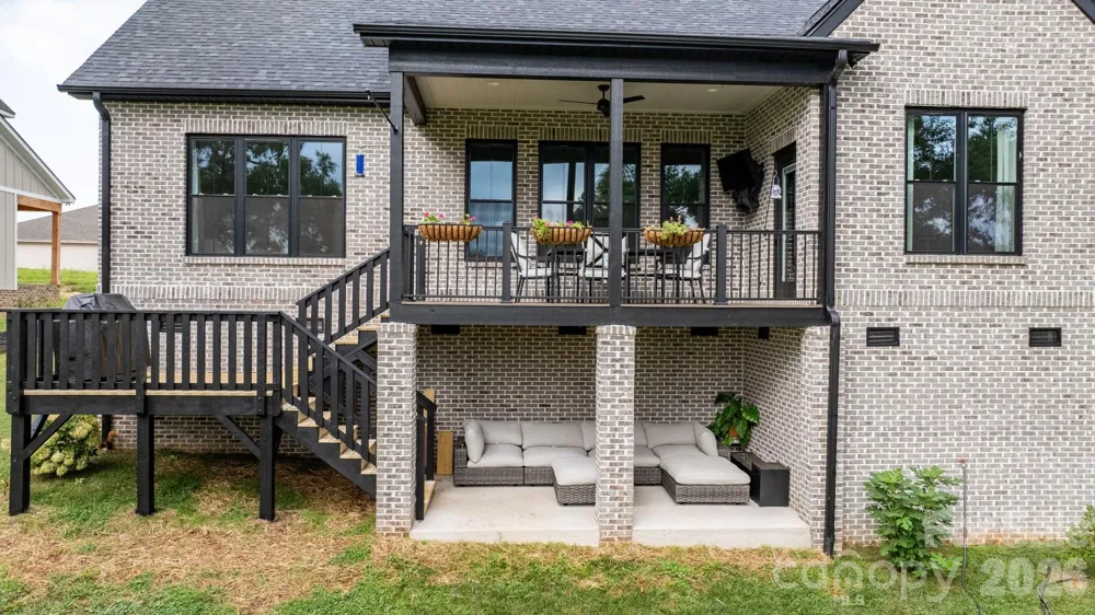 1116 Players Ridge Road Hickory, NC 28601