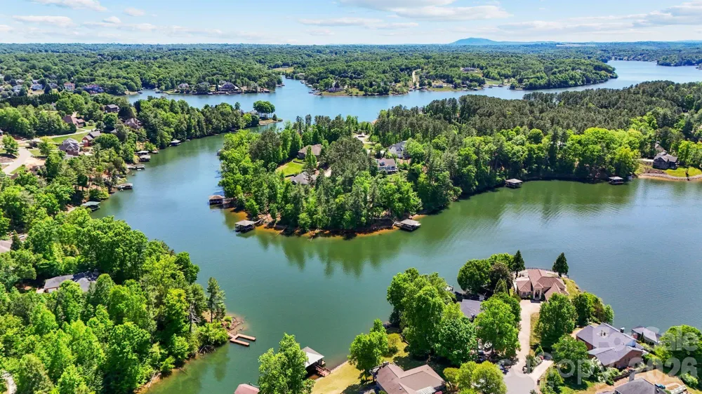 1116 Players Ridge Road Hickory, NC 28601