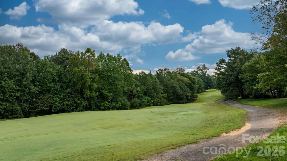 1116 Players Ridge Road Hickory, NC 28601