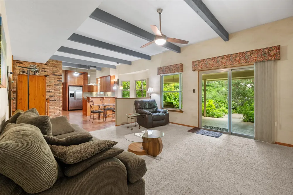 623 Bowen Road Arlington, TX 76012
