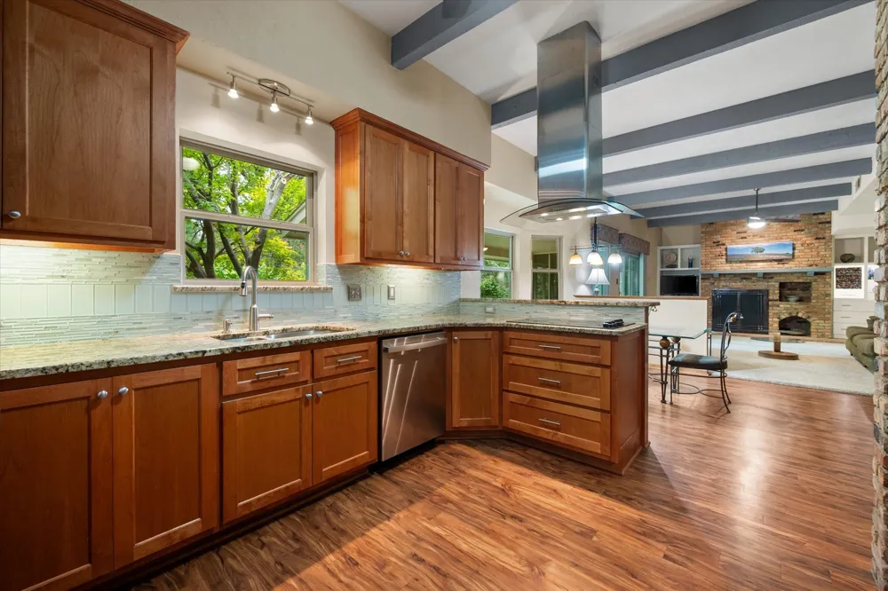 623 Bowen Road Arlington, TX 76012