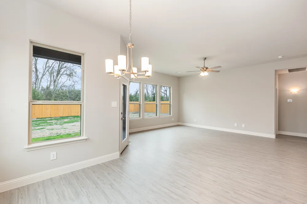 1019 Ella Drive DeSoto, TX 75115