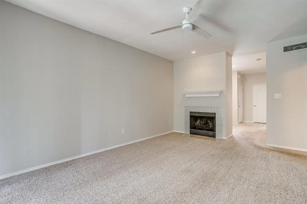 3212 Donnelly Circle #502 Fort Worth, TX 76107