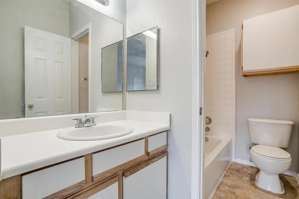 3212 Donnelly Circle #502 Fort Worth, TX 76107