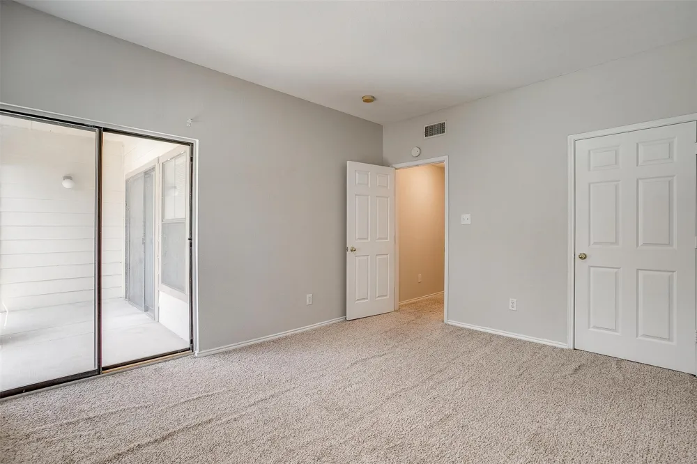 3212 Donnelly Circle #502 Fort Worth, TX 76107