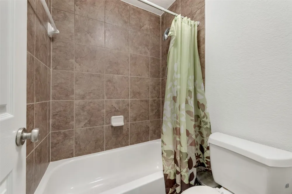 305 Blythe Bridge Drive Roanoke, TX 76262