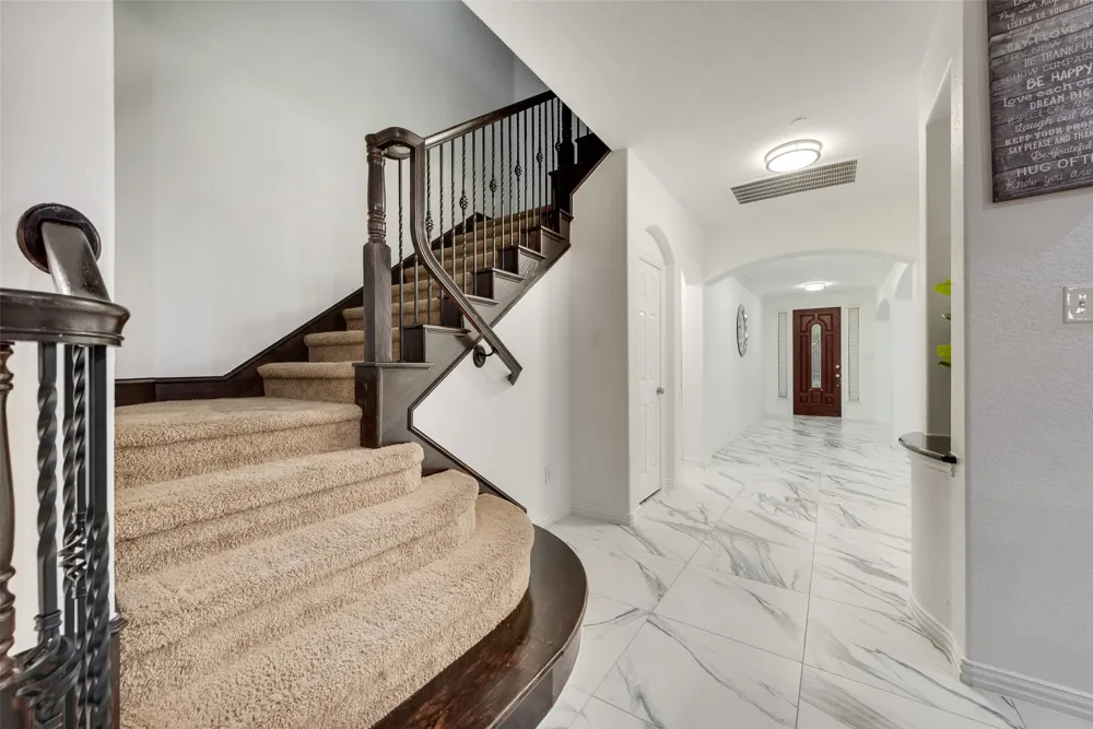 305 Blythe Bridge Drive Roanoke, TX 76262