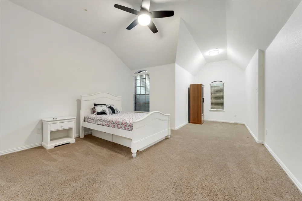 305 Blythe Bridge Drive Roanoke, TX 76262