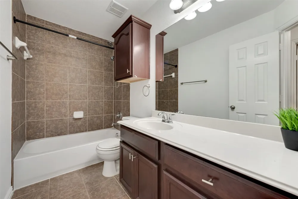 305 Blythe Bridge Drive Roanoke, TX 76262
