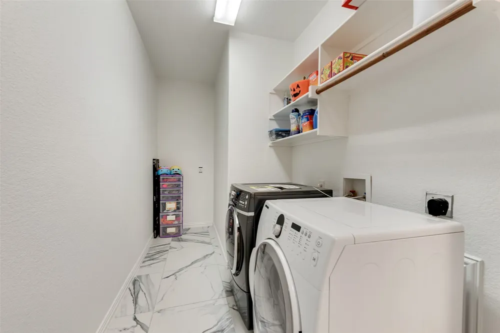 305 Blythe Bridge Drive Roanoke, TX 76262