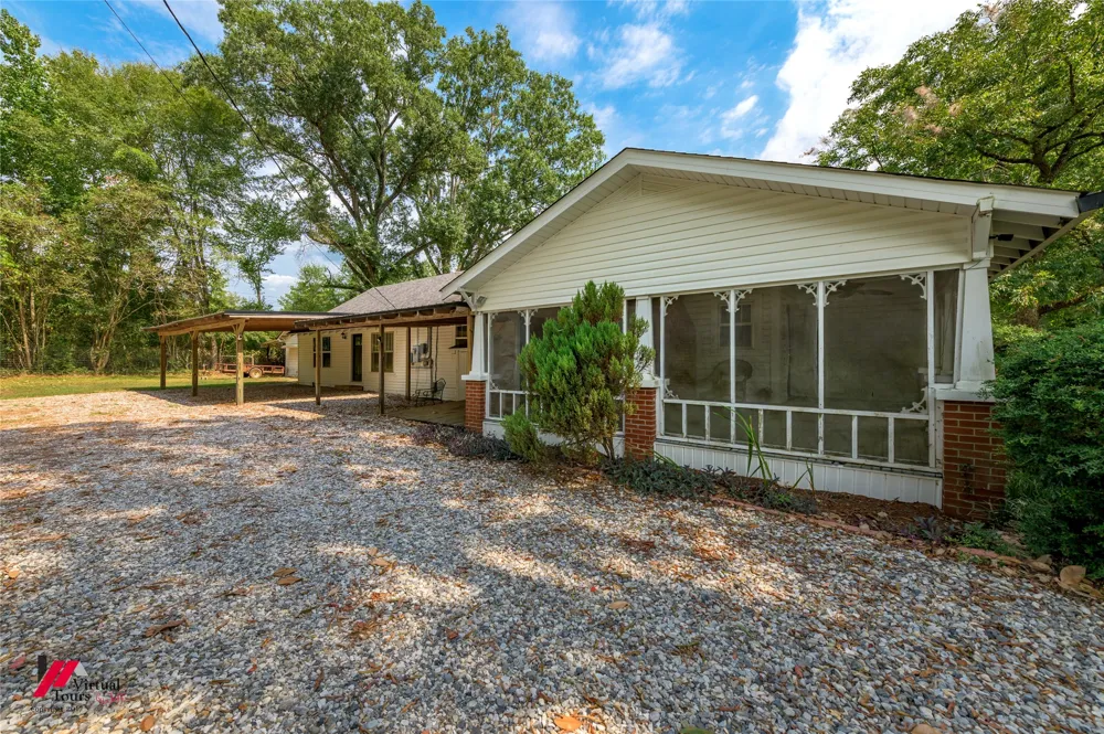12507 Highway 159 Shongaloo, LA 71072
