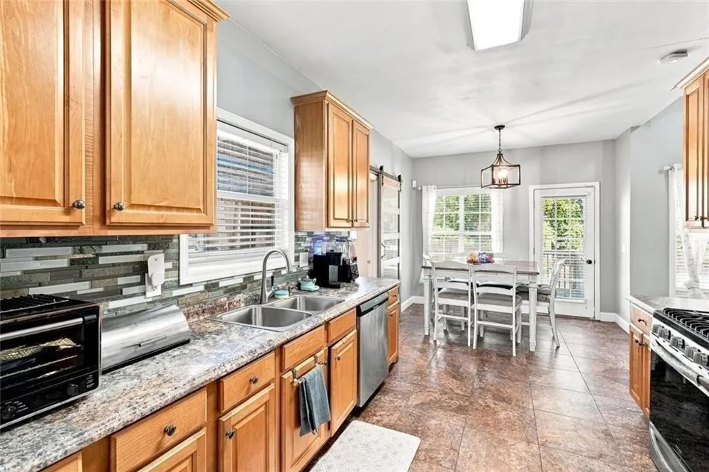4000 Birdie Drive Douglasville, GA 30134