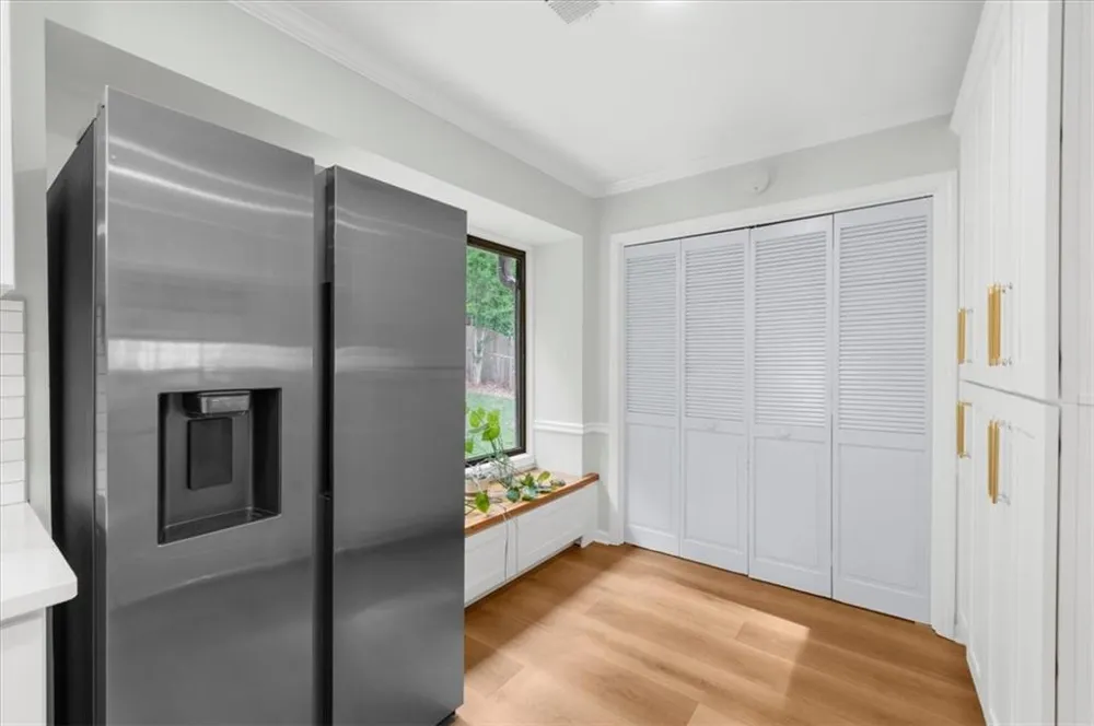 330 Monivea Lane Roswell, GA 30075