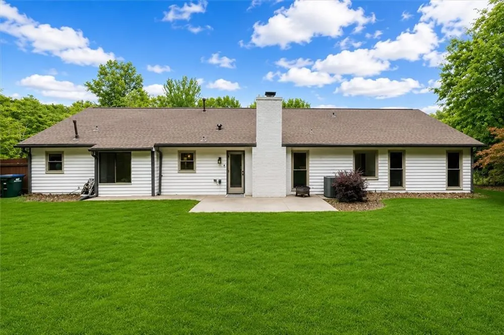 330 Monivea Lane Roswell, GA 30075
